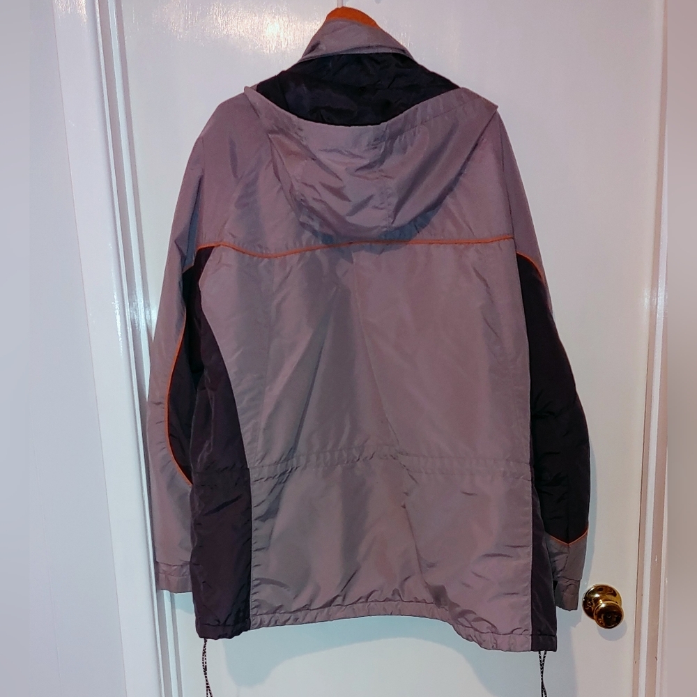 Men's Coat - Picture 2 of 10